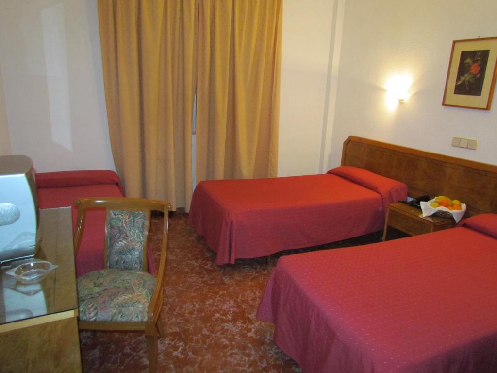 Complejo Hotelero Saga Manzanares Phòng bức ảnh